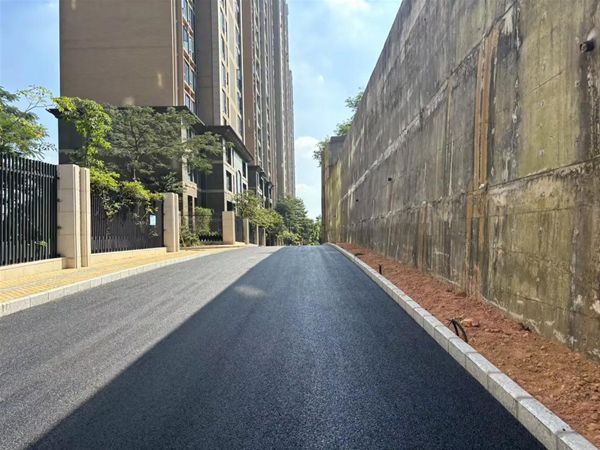 復合式瀝青路面攤鋪 復合式瀝青路面攤鋪.jpg